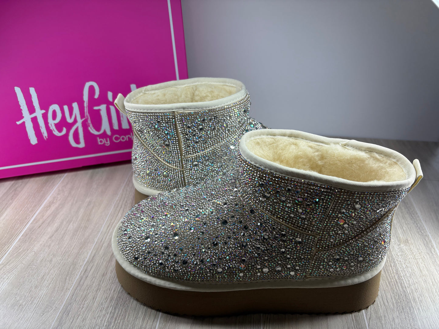 Hey Girl Homebody Clear